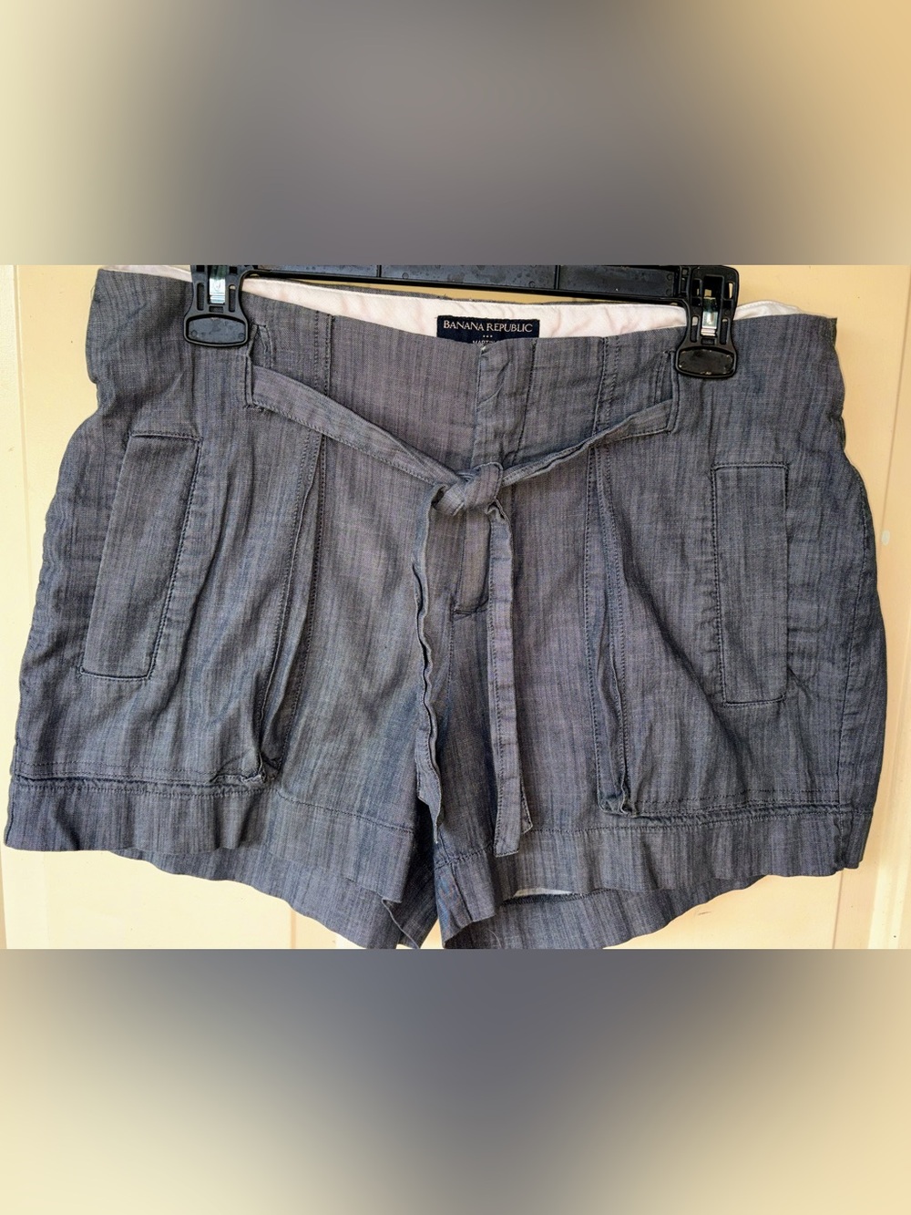 Banana Republic Grey Linen Blend Tie-Waist Shorts with Utility Pockets - Size 8